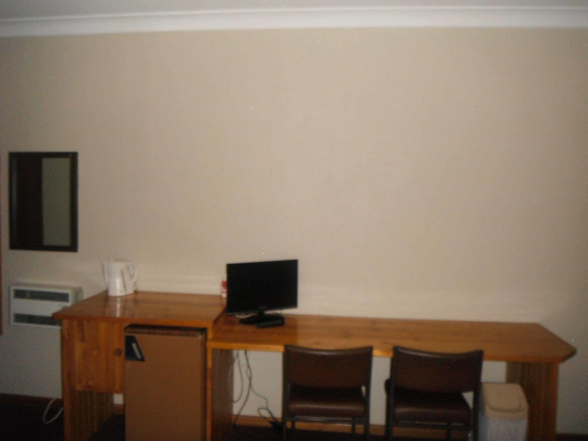 Coomacountry Club Motor Inn 외부 사진